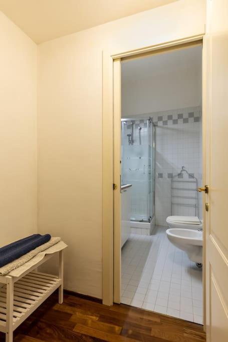 Suite In Via Del Pratello Bologna Exteriör bild