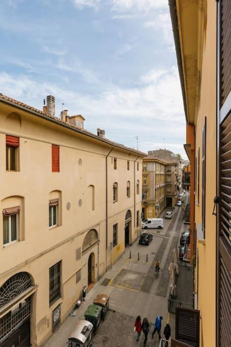 Suite In Via Del Pratello Bologna Exteriör bild