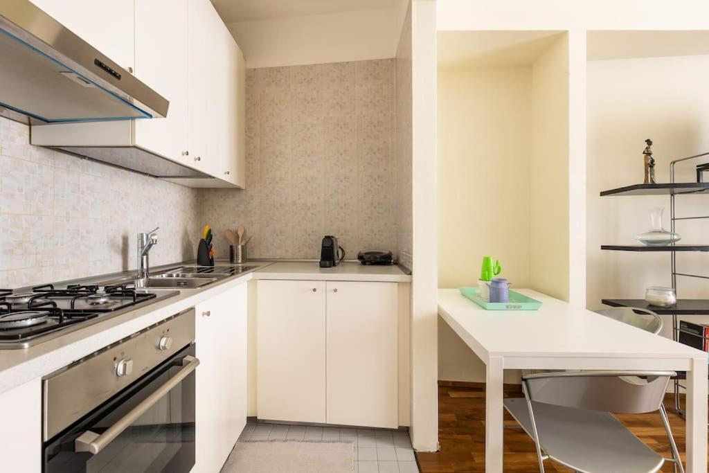 Suite In Via Del Pratello Bologna Exteriör bild